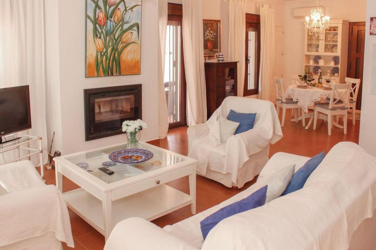 Fuentezuelas Pool Villa Sayalonga Εξωτερικό φωτογραφία